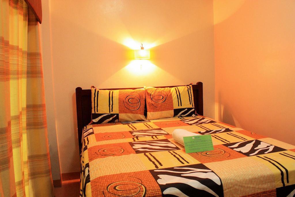 Dureme Mansion Hotel And Resort Castillejos Room photo